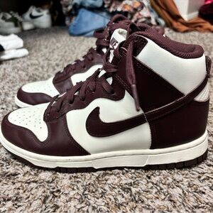 Nike High-Top Sneakers in Maroon and White